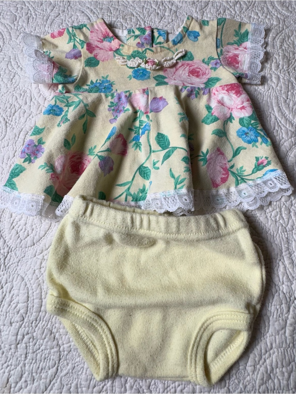 Vintage Kids Floral Short-Sleeve Dress and Bloomers Set - Yellow